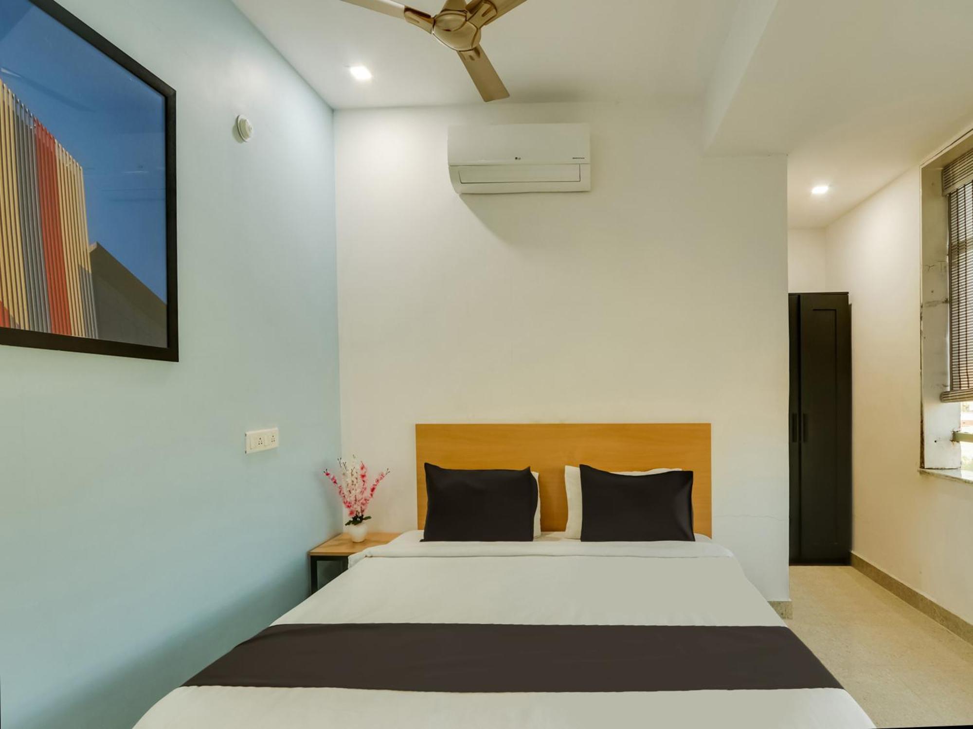 Super Townhouse Qualia Prime Hotel Near Nexus Mall ไฮเดอราบัด ภายนอก รูปภาพ